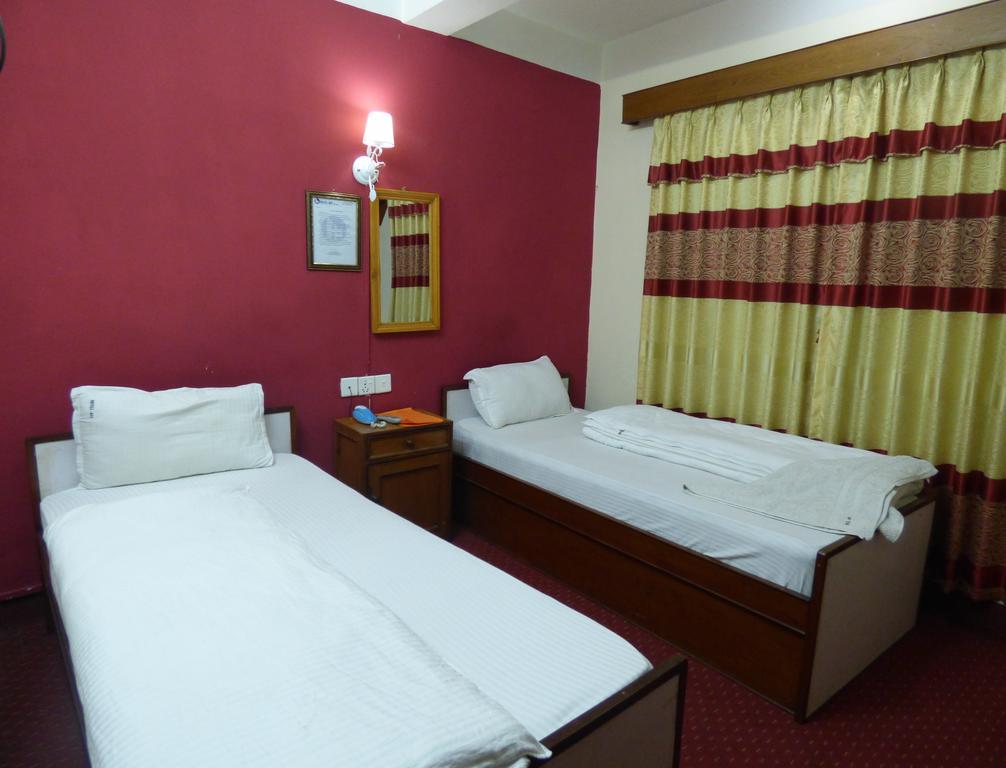 Hotel Api كاتماندو الغرفة الصورة